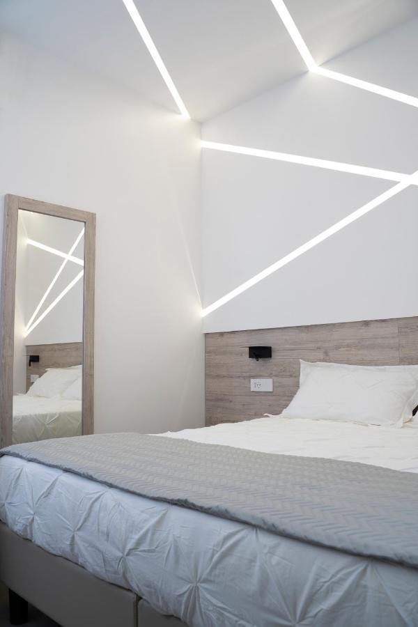 Le Radici Bed & Breakfast กาสเตลลัมมาเร ดิ สตาเบีย ภายนอก รูปภาพ